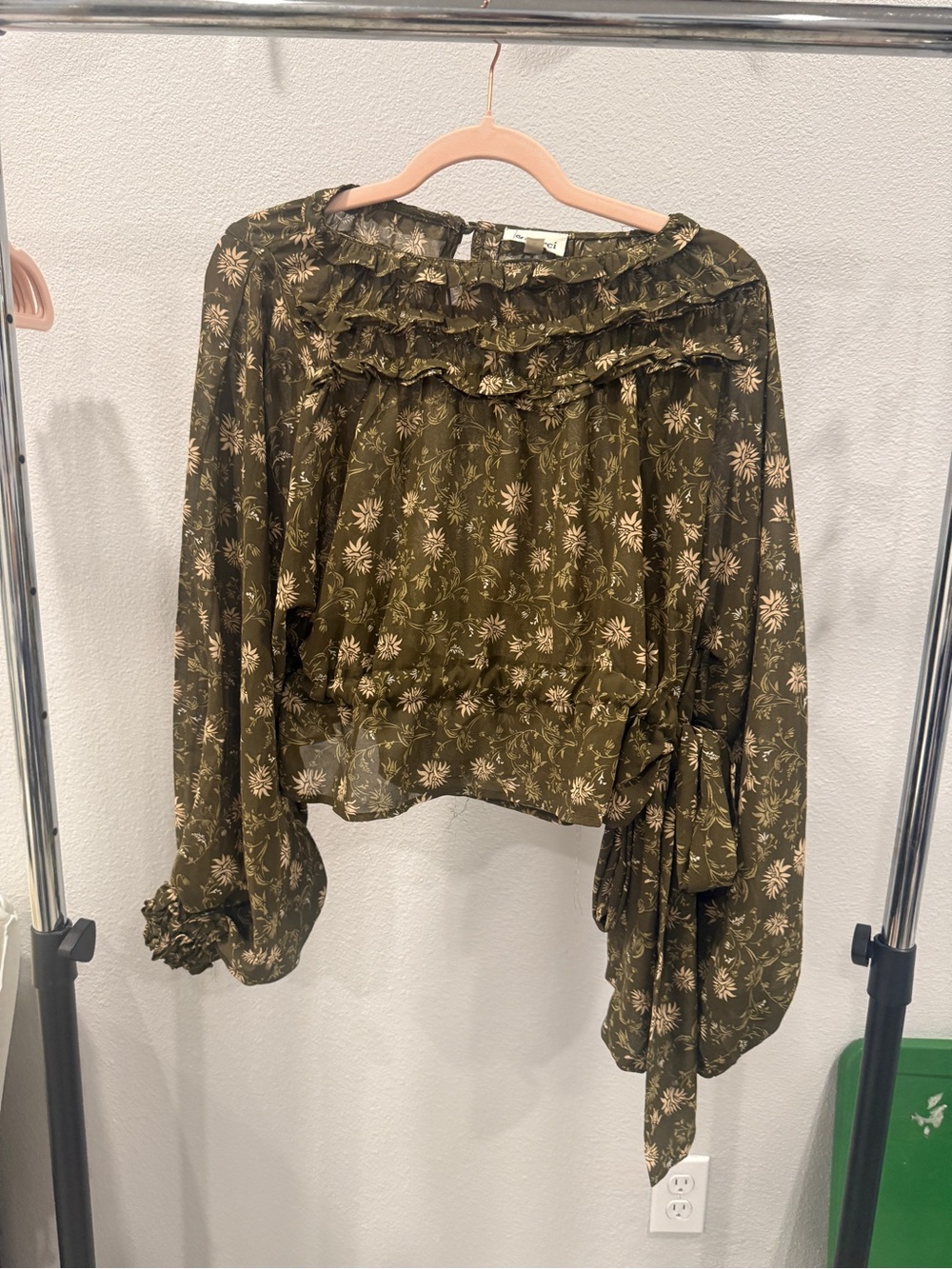 &merci Olive Floral Ruffle Long-Sleeve Blouse with Adjustable Tie Waist Small